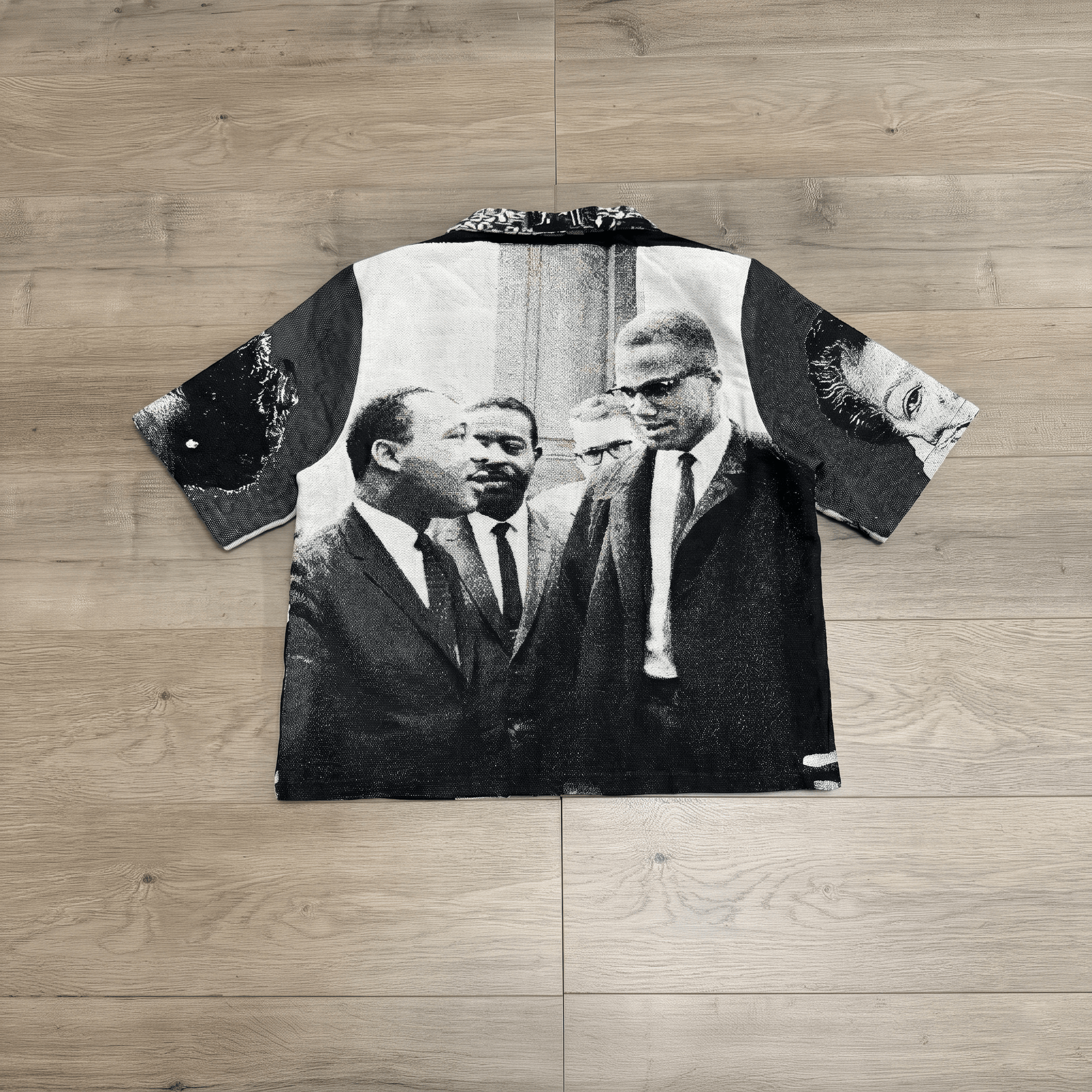 MALCOLM TAPESTRY TEE
