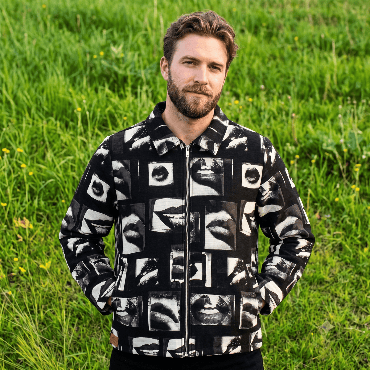 LIPS TAPESTRY JACKET