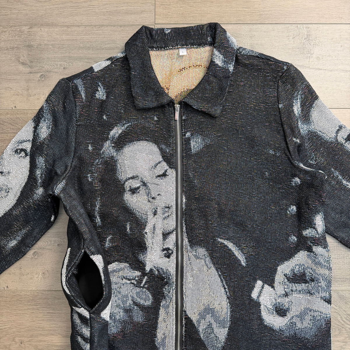 LANA V2 TAPESTRY TEE